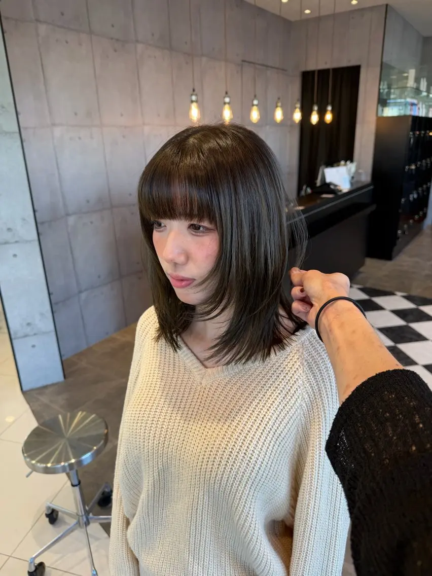 ミディアム レイヤーカット 大野 智亜里のヘアスタイル