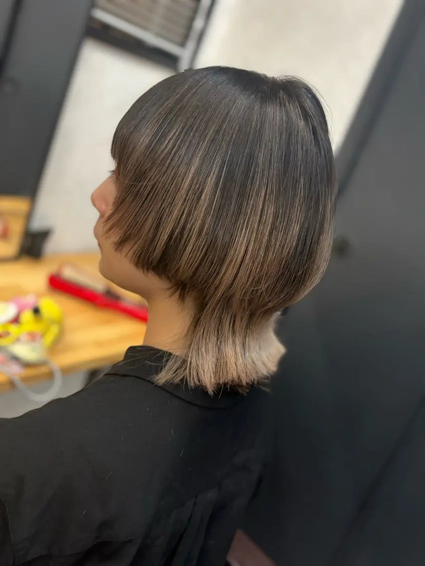 ミディアム ウルフカット エクステ/ハイトーン /ミサキのヘアスタイル