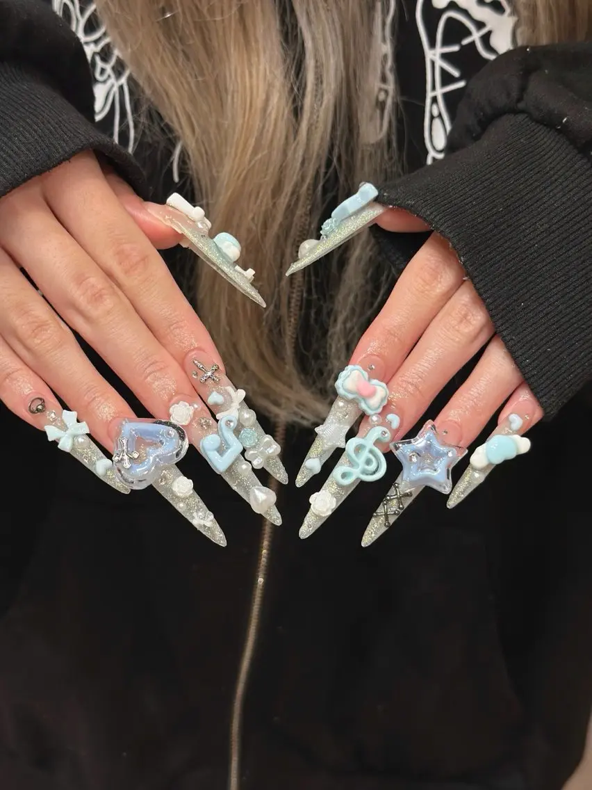 ネイル ガーリー 持ち込み リボン 🎀Aura Nailsalonのネイルデザイン