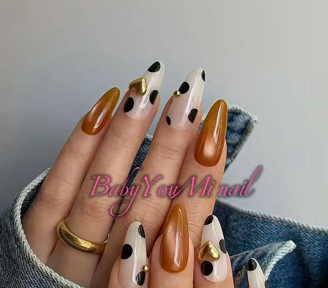 ネイル オーロラネイル チークネイル 成人式 フットネイル フレンチネイル ハンドネイル BabyYouMi nailのネイルデザイン