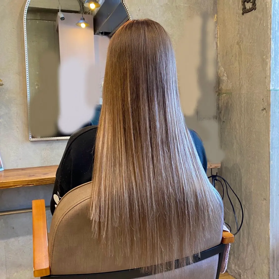 ロング レイヤーカット ロング ヘアカラー エクステ シールエクステ 🐁ONOの眉毛・アイブロウイメージ