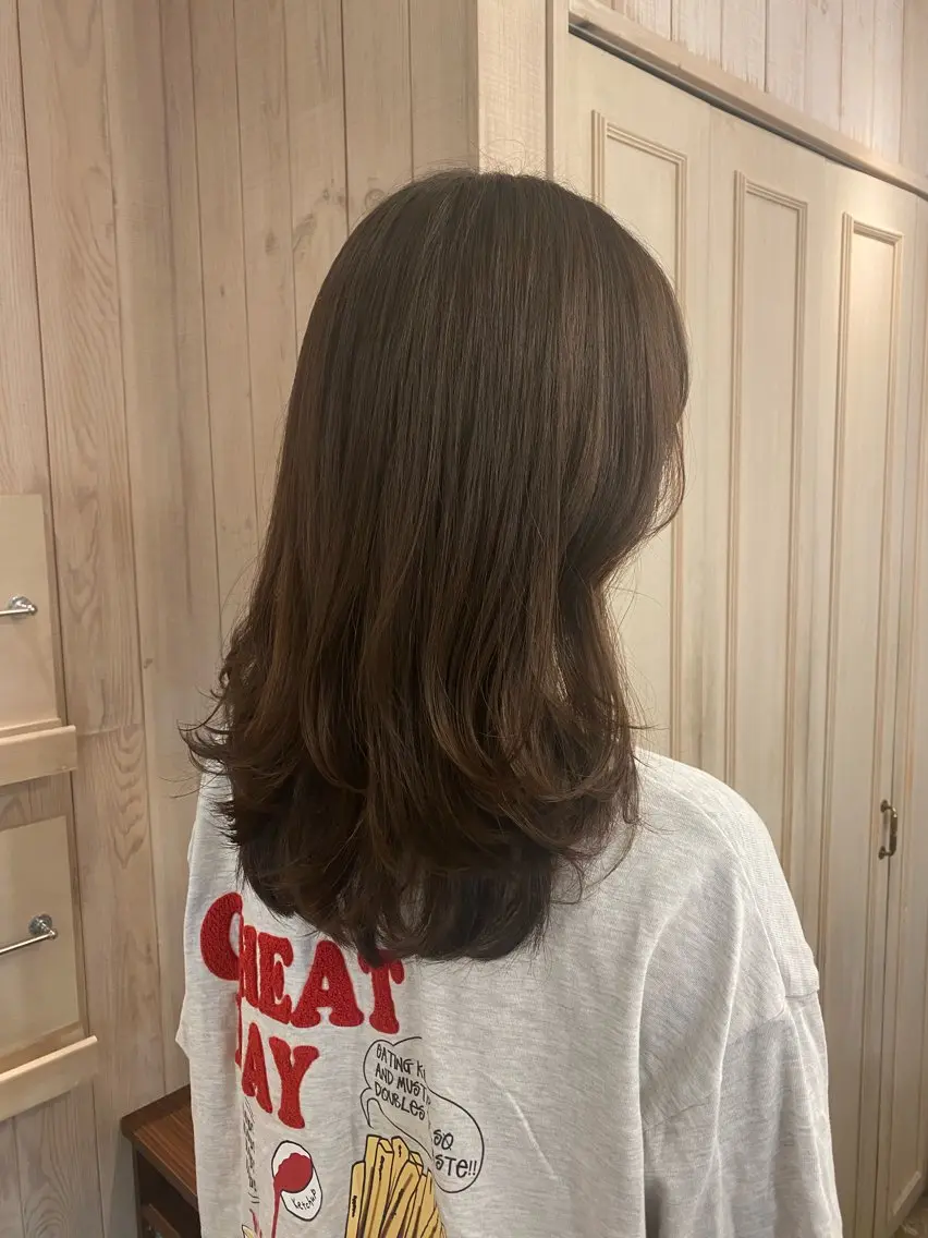 ロング 井上 日菜乃のヘアスタイル