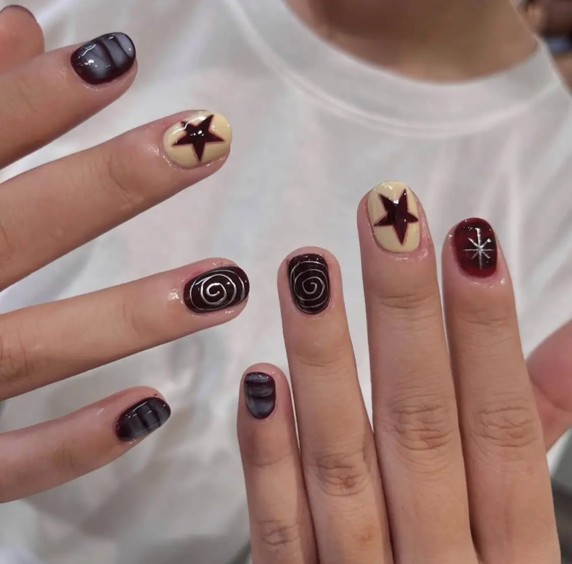 ネイル EMI NAILSのネイルデザイン