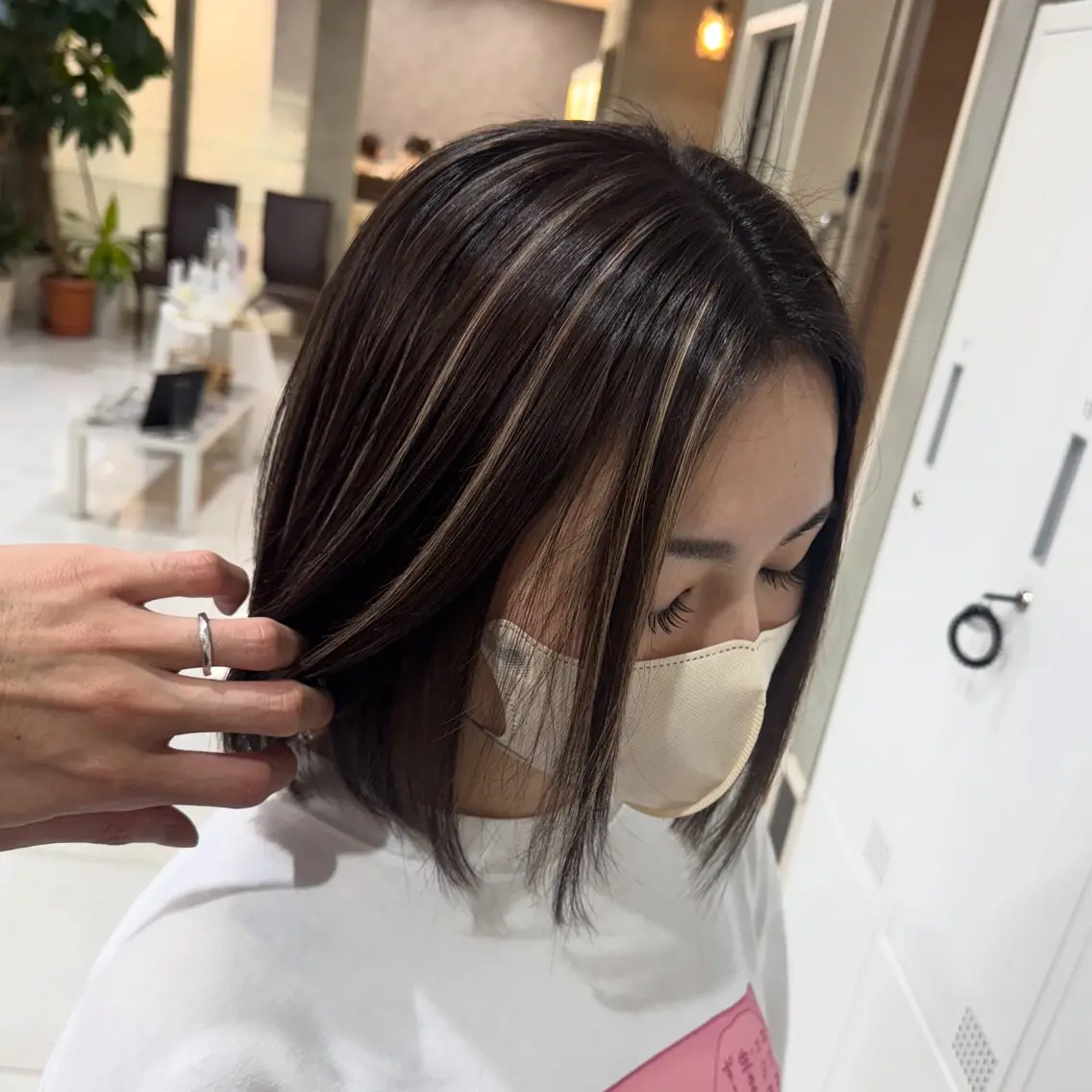 ミディアム カラー ベージュカラー ブリーチ ケアブリーチ ハイライトカラー ハイライト グランデュール焼津 SEIRYU🐉のヘアスタイル