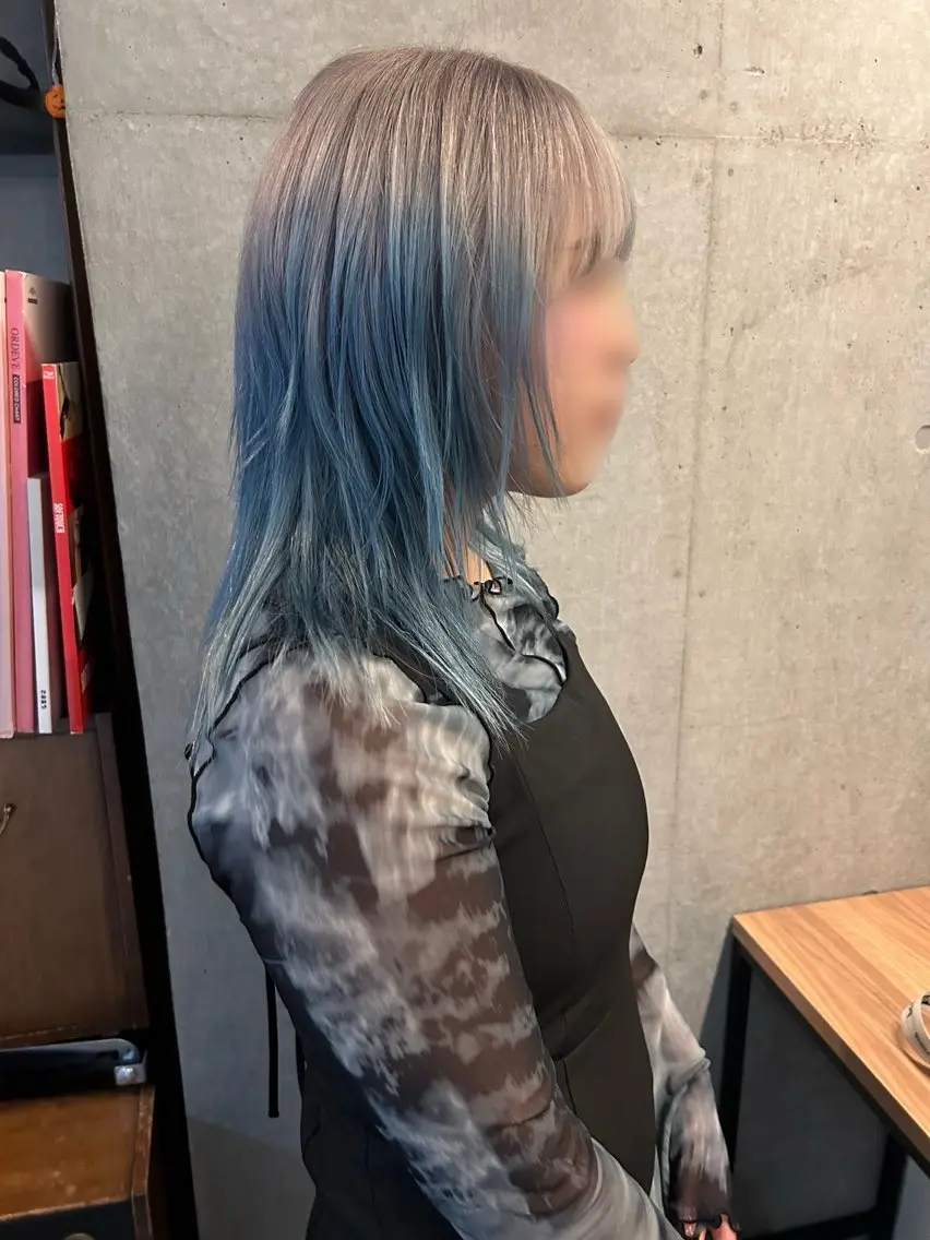 セミロング ヘアカラー 韓国タッセルカット レイヤーカットのヘアスタイル