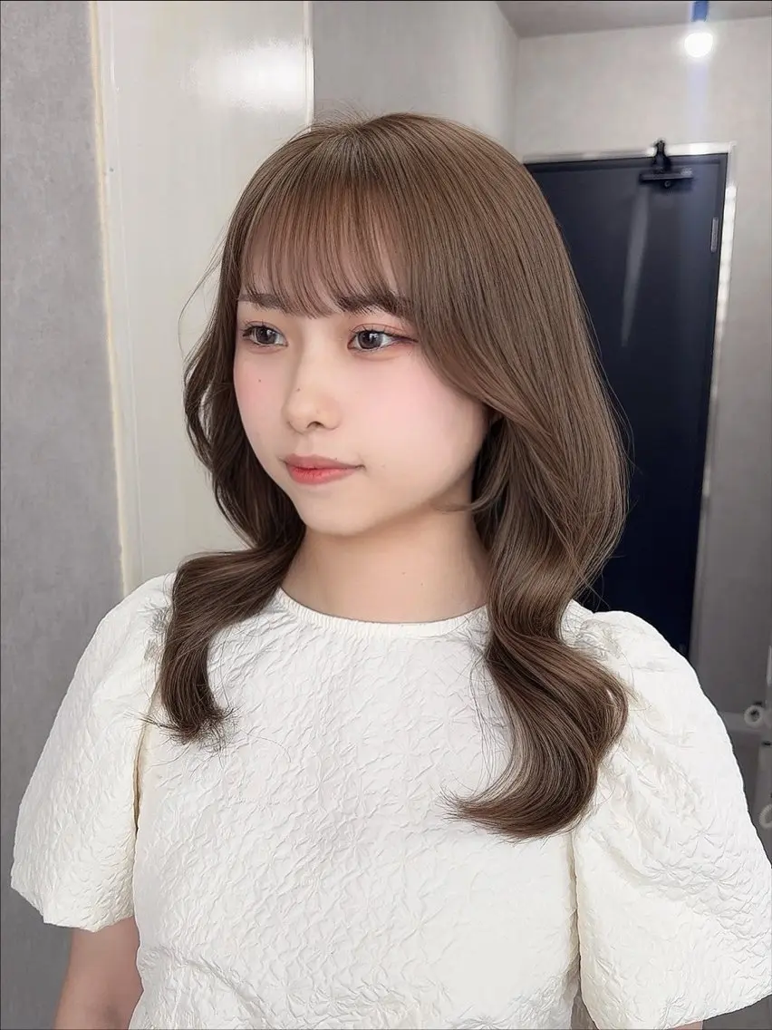 ((大人気menu🫧))顔周りカット＋𝐏𝐫𝐞𝐦𝐢𝐮𝐦 ケアカラー＋BYKARTEトリートメントの写真