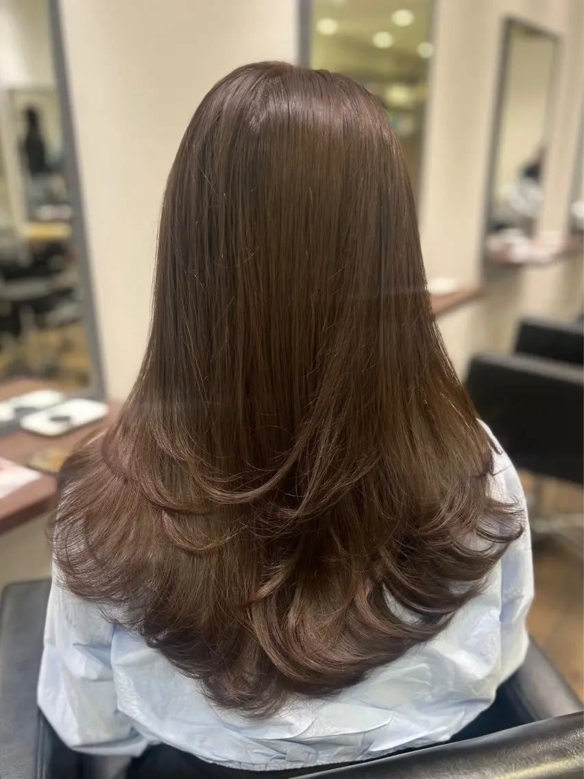 セミロング レイヤーカット カット ヘアカラー トリートメント レイヤーカット 早崎太生のヘアスタイル