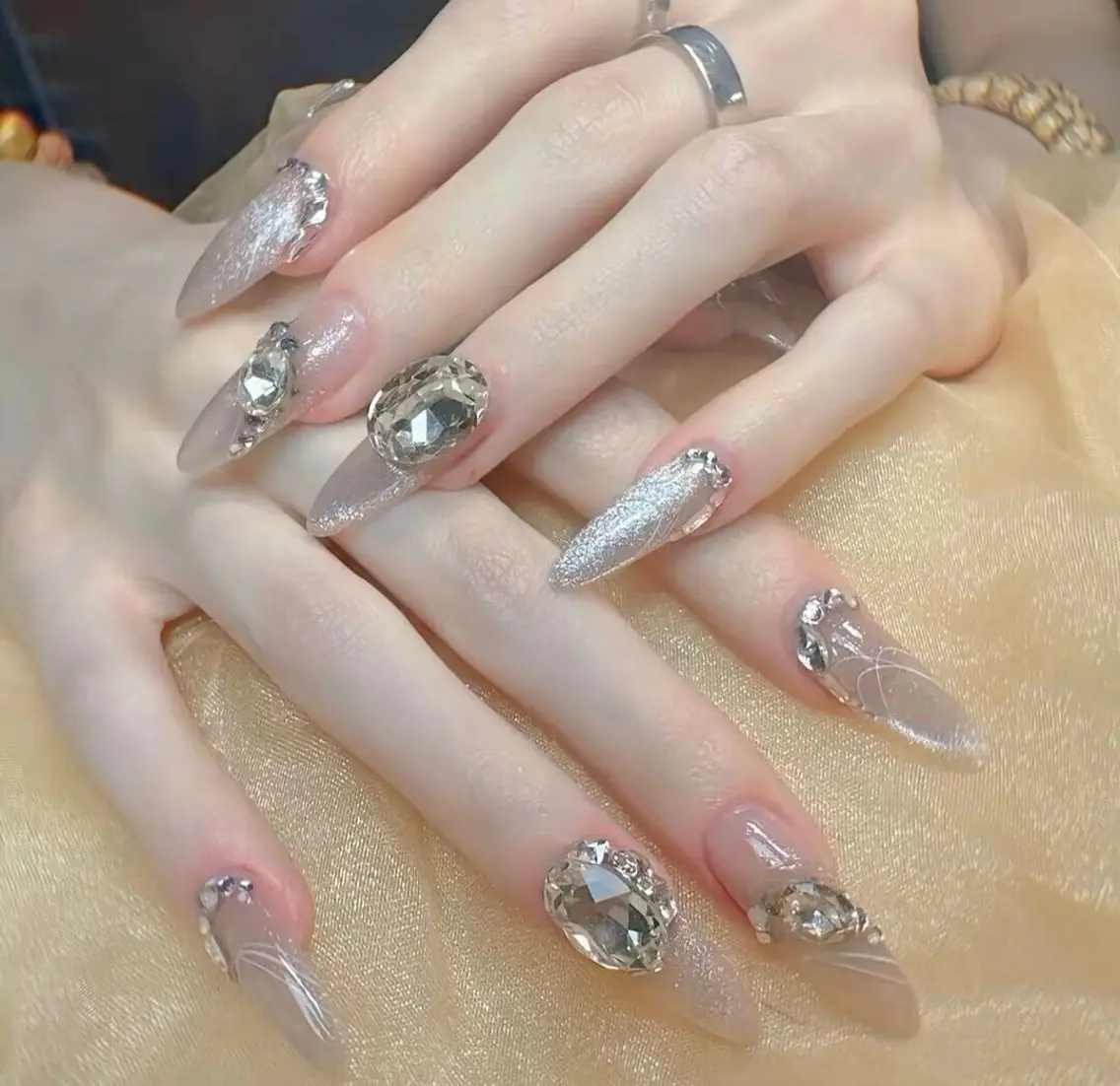 ネイル チークネイル 長さ出し フレンチネイル ガーリー 韓国ネイル sun nail池袋 モデル募集のネイルデザイン