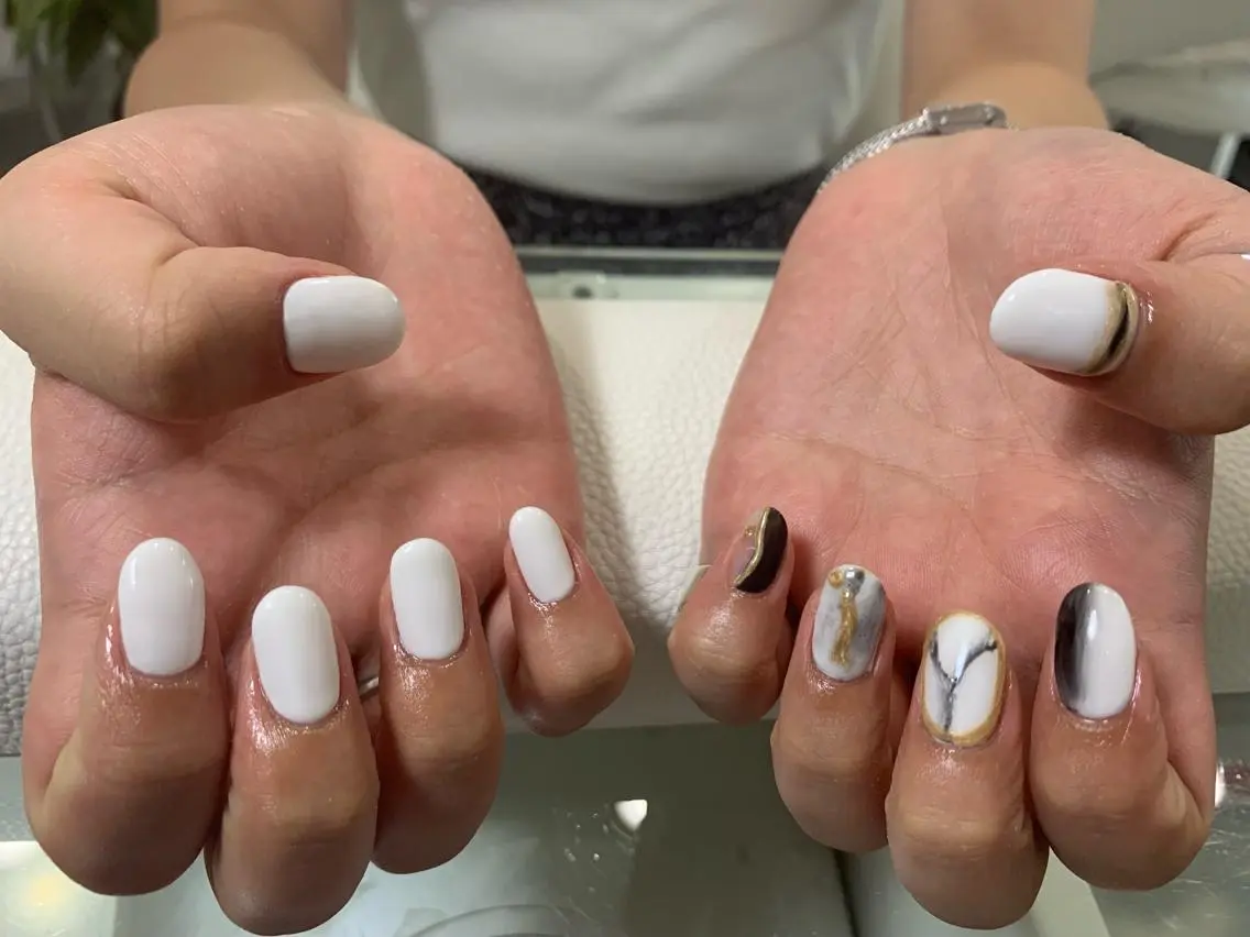 ネイル ハンドネイル J. NAILのネイルデザイン