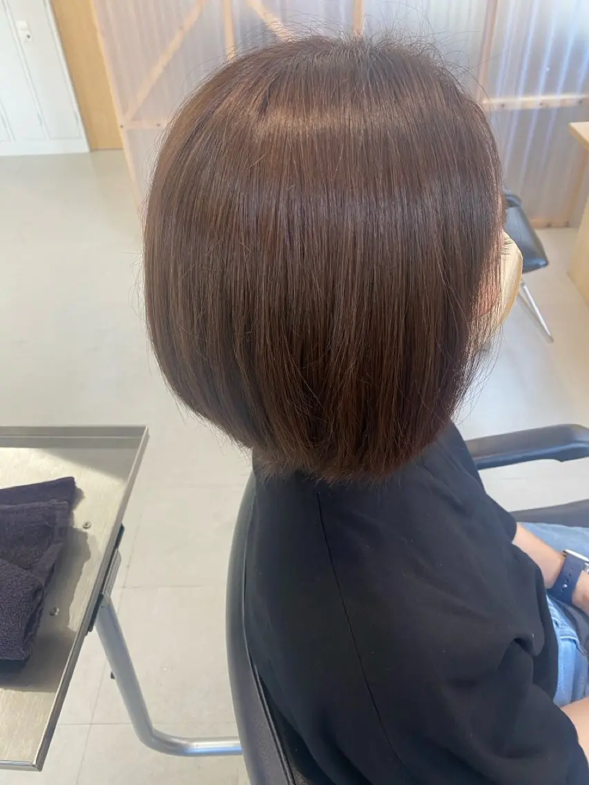 【気になる白髪に❣️】グレイカラー根元、全体染め同料金（ロング料金なし）ドライブロー・指名料込みの写真