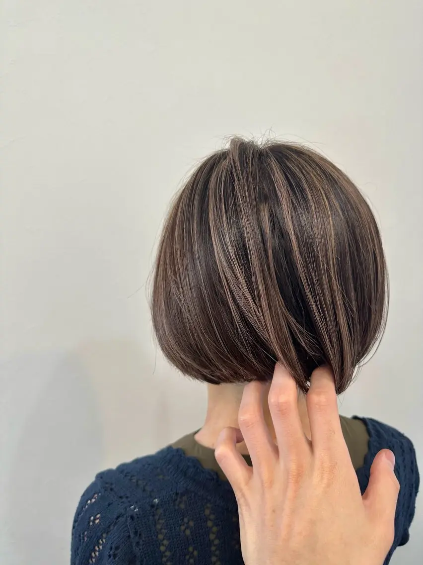 ショート カラー ヘアカラー トリートメント おおつか せいやのヘアスタイル