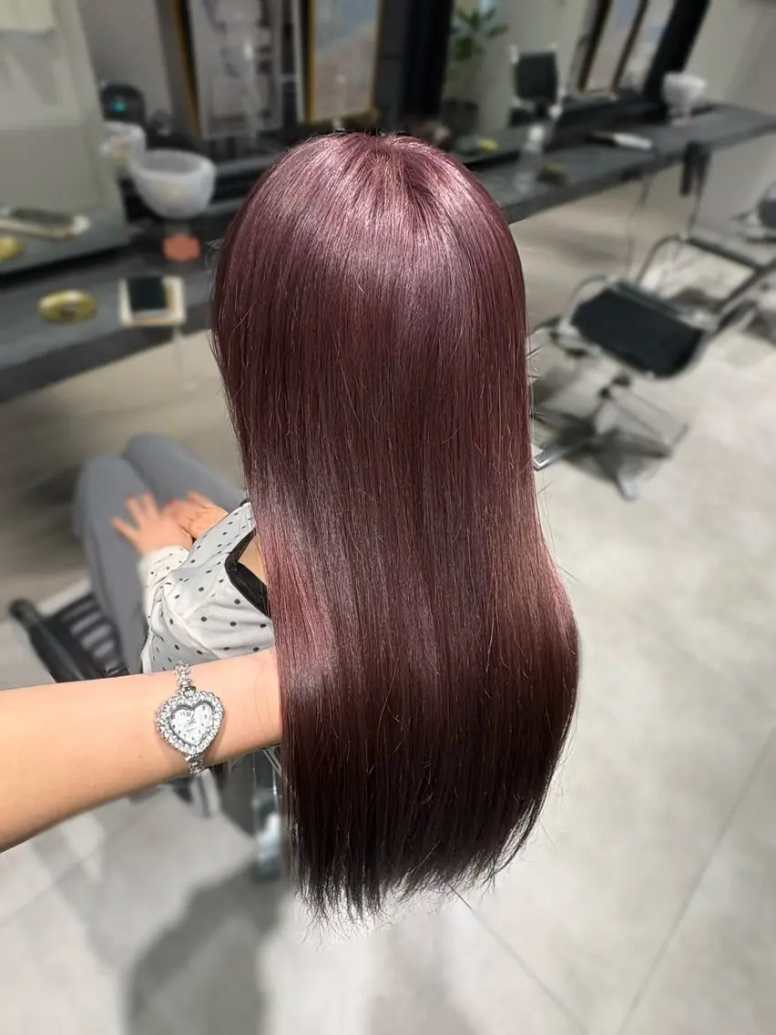ロング カラー ベージュカラー ブリーチ ラベンダーカラー ラベンダーベージュ ヘアカラー トリートメント ゆな🎀ハイトーン /レイヤーのヘアスタイル