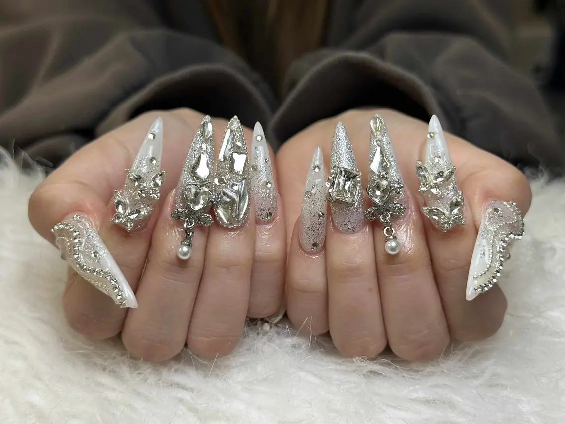 ネイル アートネイル 成人式 ジェルネイル ニュアンスネイル 夏ネイル ハンドネイル Jenn Nail Salonのネイルデザイン