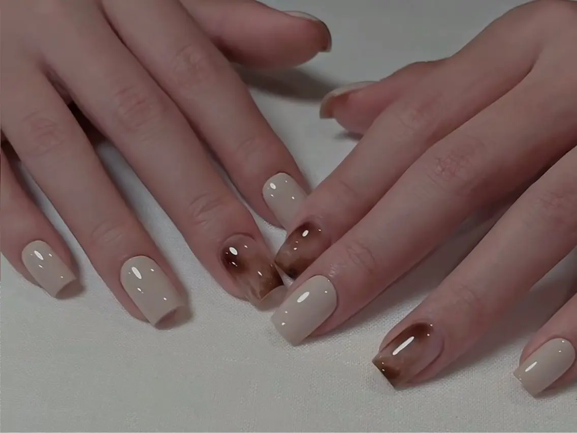 ネイル アートネイル オーロラネイル チークネイル フレンチネイル ガラスフレンチ ハンドネイル 🎀🎀YooLi Nail Salonのネイルデザイン
