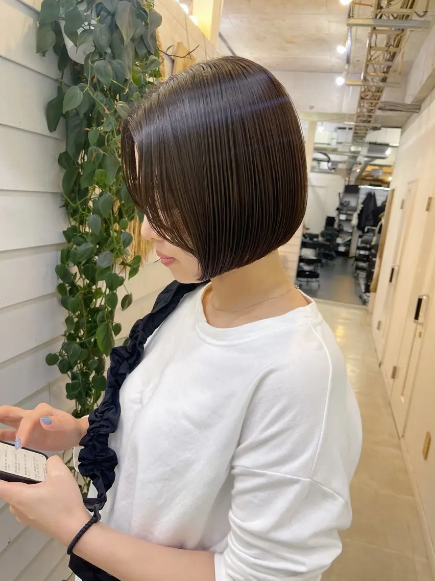 ミディアム カラー ボブ カット ヘアカラー トリートメント AiM 大名　似合わせカットのヘアスタイル