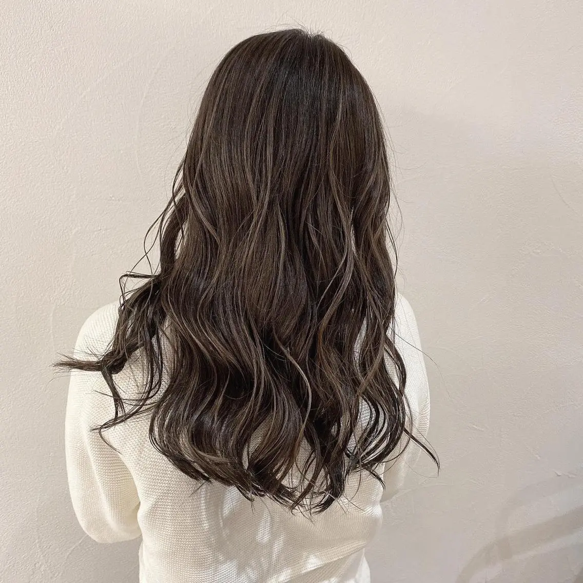ロング カラー グレージュ ハイライトカラー ハイライト カット ヘアカラー ハイライト/髪質改善 裕樹のヘアスタイル