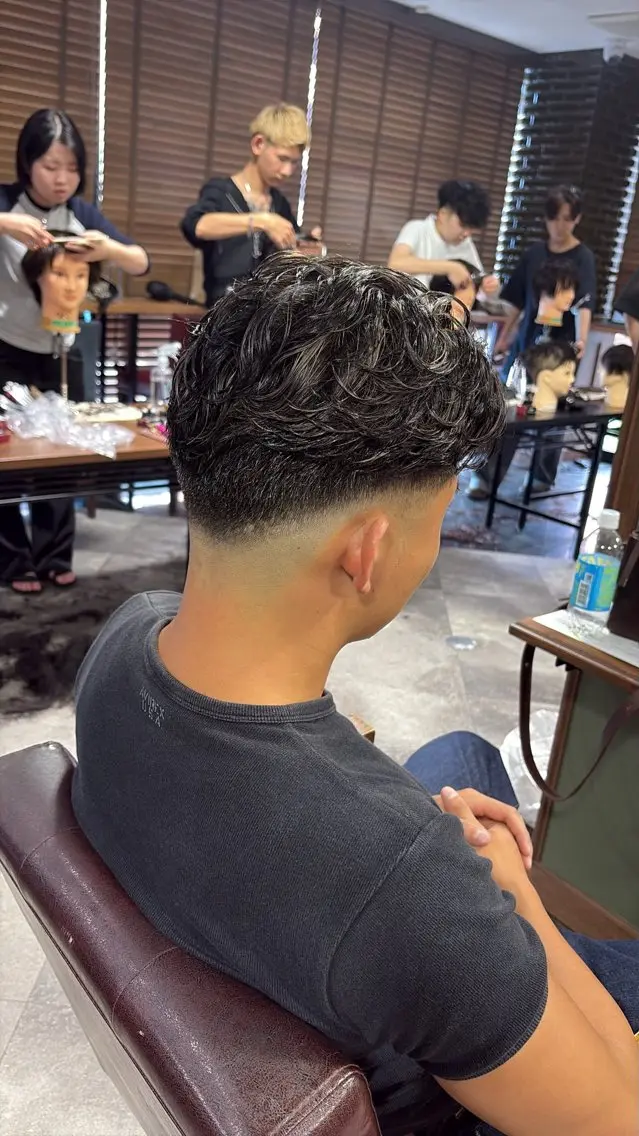 ショート 下津浦 竜成のヘアスタイル