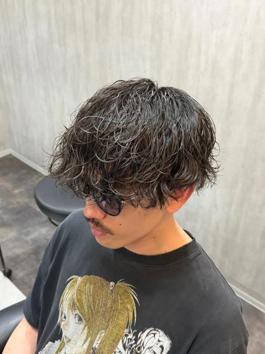 ミディアム パーマ メンズ メンズ縮毛矯正 細谷碧海のヘアスタイル