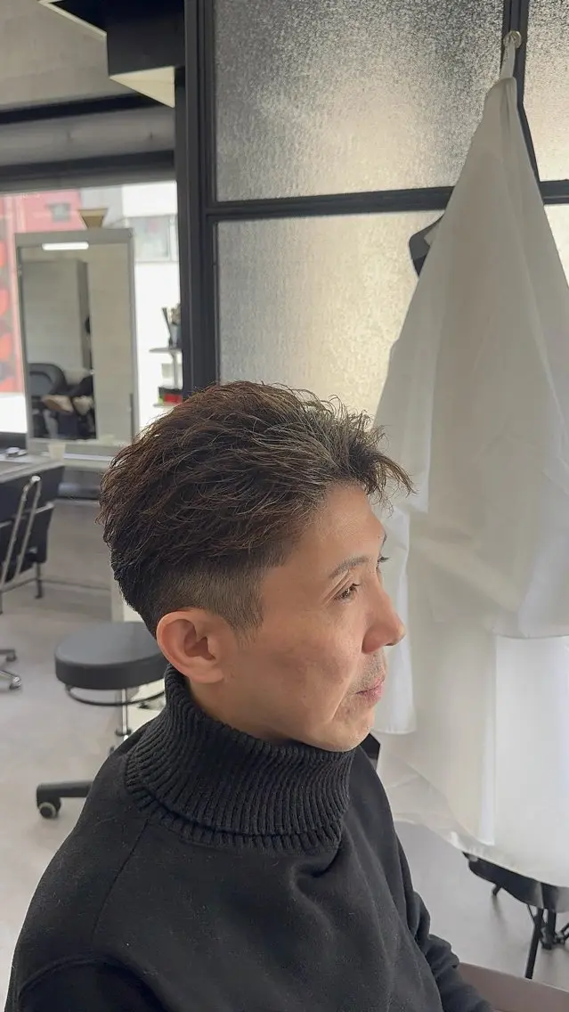ショート メンズ メンズパーマ メンズの悩み解決屋 花原雅人のヘアスタイル