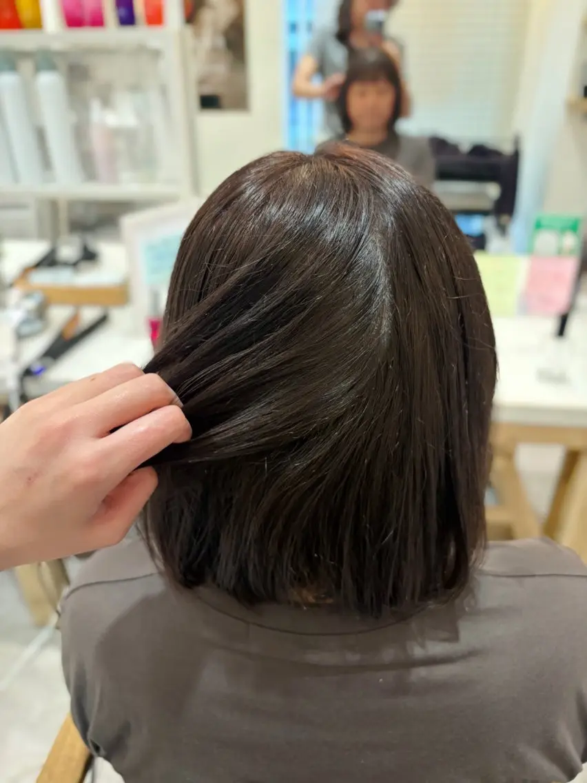 ミディアム カラー アッシュ ベージュカラー ヘアカラー Nana /赤羽/艶カラー🩵のヘアスタイル