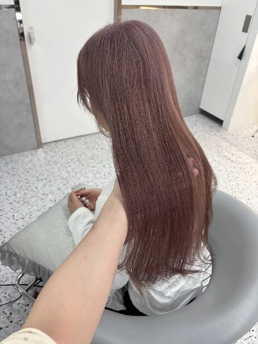 カラー ロング カット ヘアカラー トリートメント Lond Roleのヘアスタイル