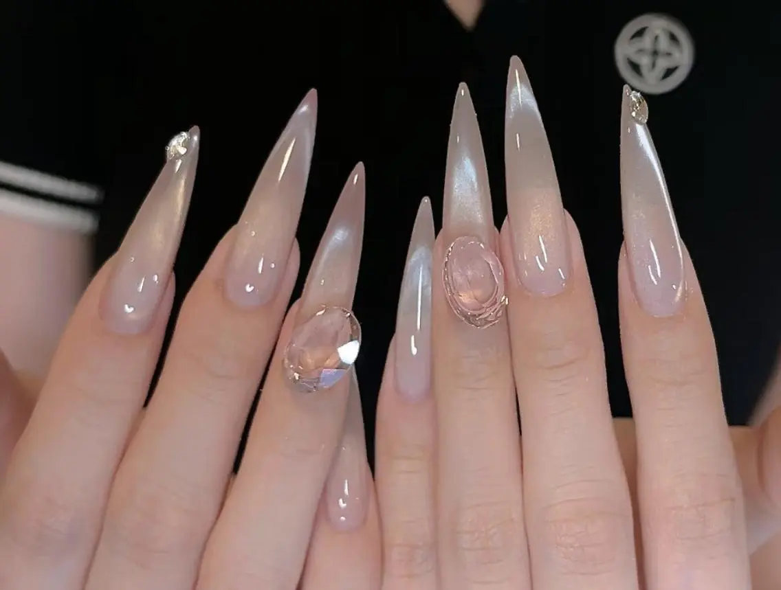 ネイル ハンドネイル 🎀 NaNa_nailのネイルデザイン
