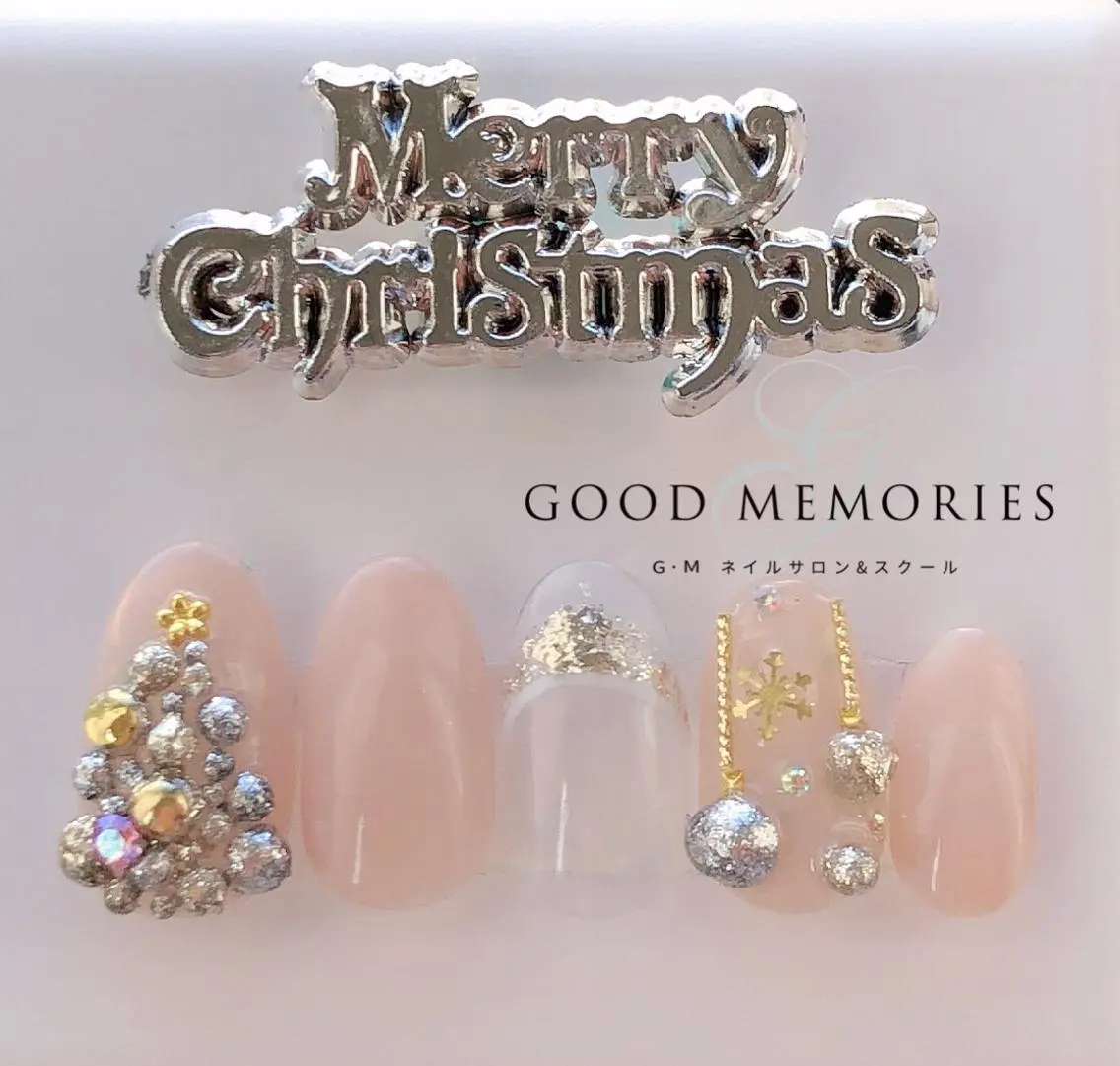 ネイル 冬ネイル クリスマス ユリ マツエクのマツエク・マツパデザイン
