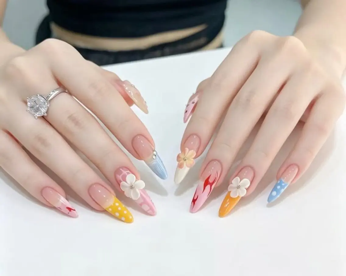 ネイル ハンドネイル Umee Nailのネイルデザイン