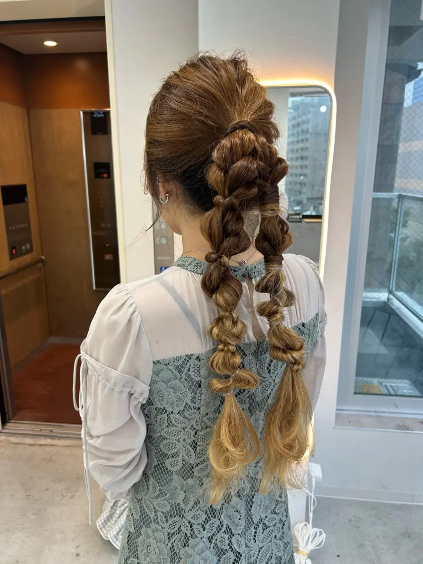 ヘアアレンジ ヘアセット Gisel みらののヘアスタイル