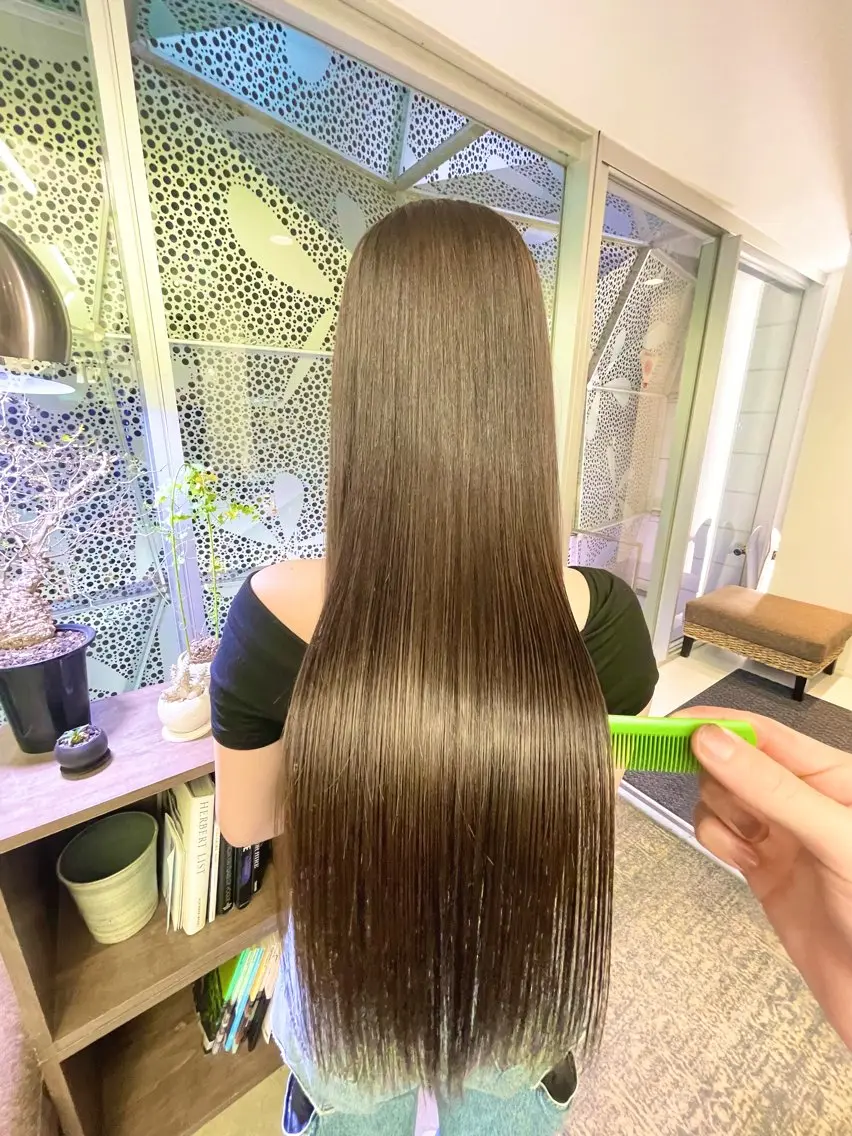 ロング カラー 髪質改善 トリートメント 酸熱トリートメント ヘアカラー トリートメント スズキジュンペイ 銀座/髪質改善のヘアスタイル