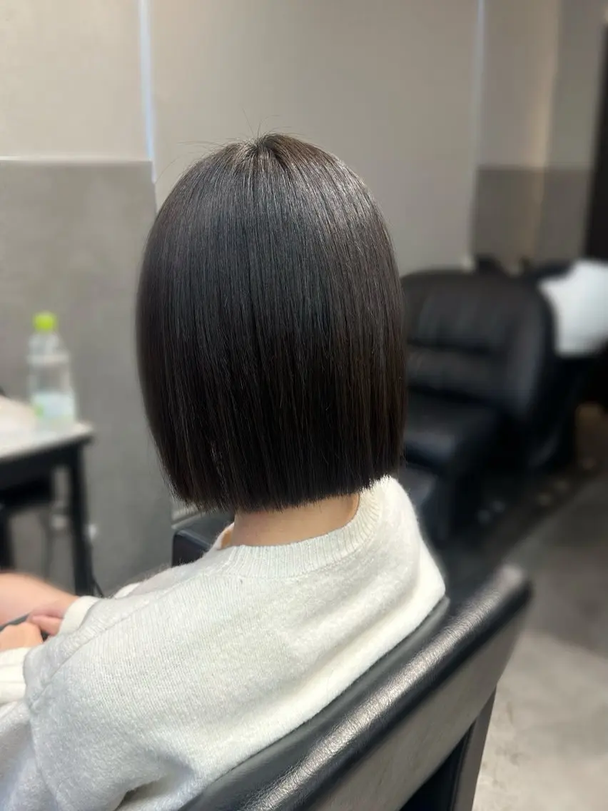 ショート urara♡/ Bob.透明感カラーのヘアスタイル