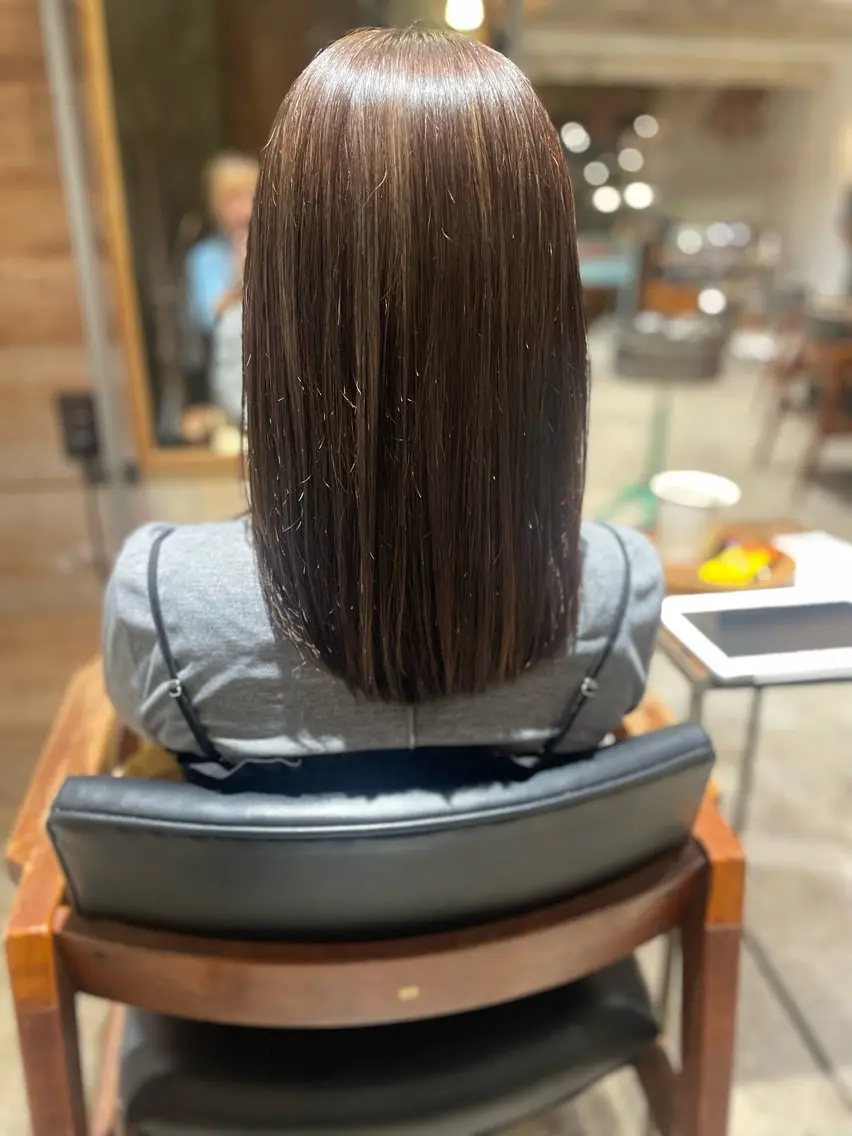 セミロング カラー カット ヘアカラー トリートメント 日高 香織のヘアスタイル