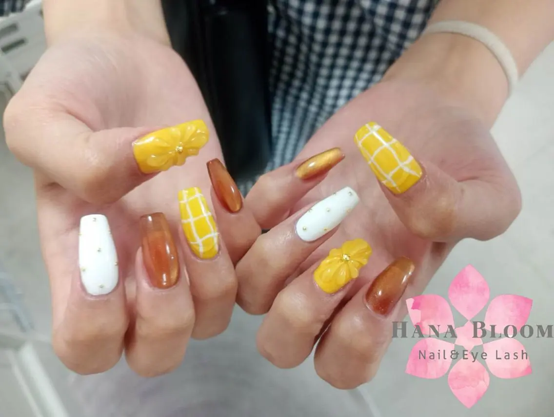 ネイル 長さ出し フットネイル フレンチネイル ジェルネイル ガーリー ハンドネイル ハンドケア Hana Bloom Nail Salonのネイルデザイン