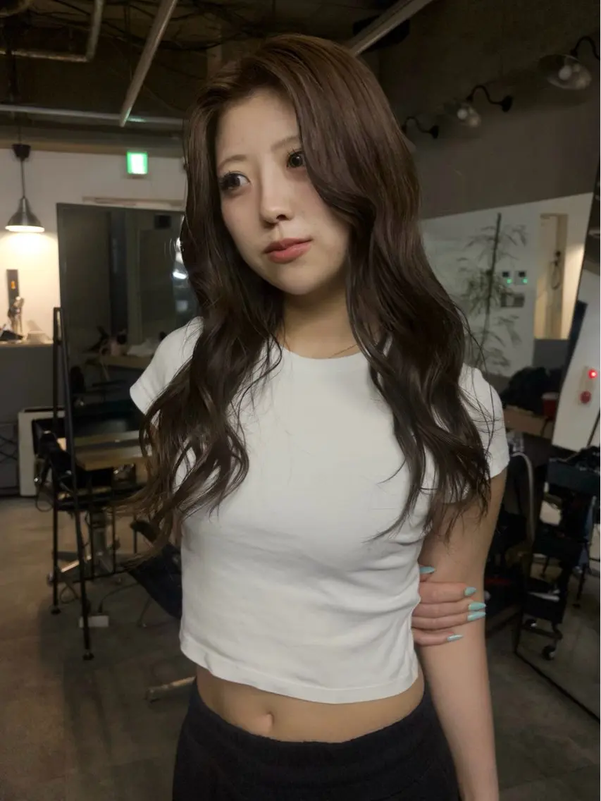 【⭐️おしゃれ髪⭐️】極細ハイライト＋最新トリートメントの写真