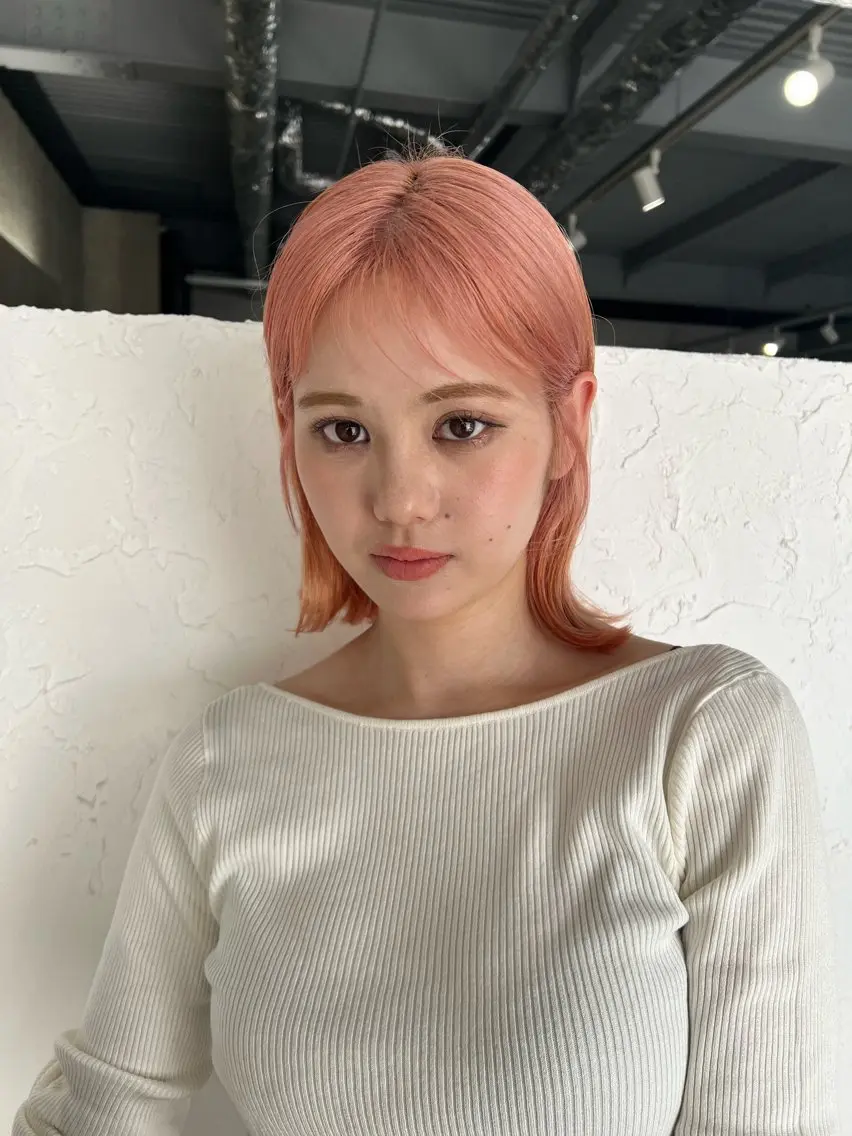ショート カラー ヘアカラー eim AYUKAのヘアスタイル