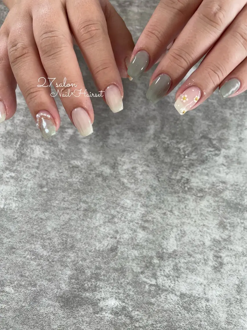 ネイル ブルー フラワーネイル 27salon yuinaのネイルデザイン