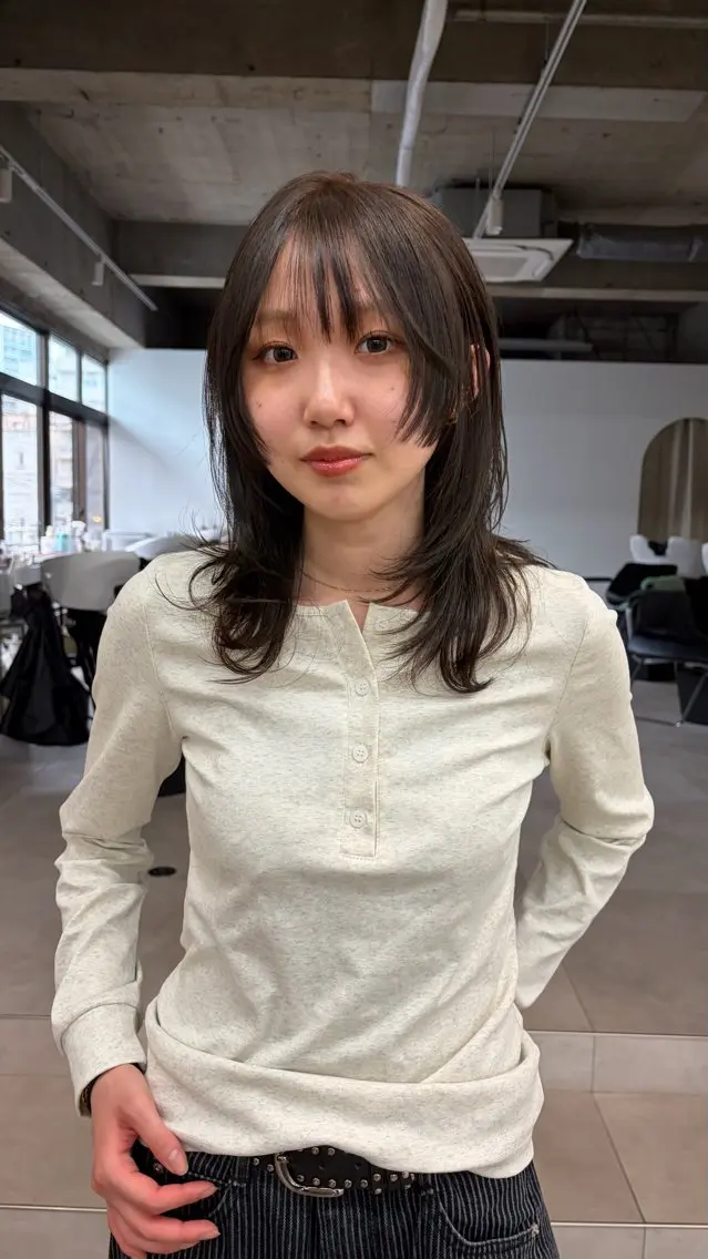ミディアム 顔周りカット カット ヘアカラー riko／ SYS by fitのヘアスタイル