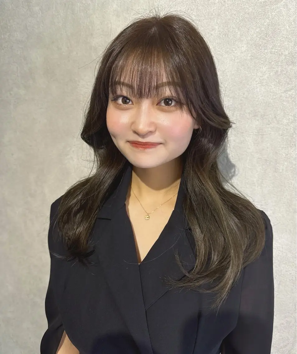 ロング カラー ベージュカラー オリーブベージュ Bish Yanaのヘアスタイル