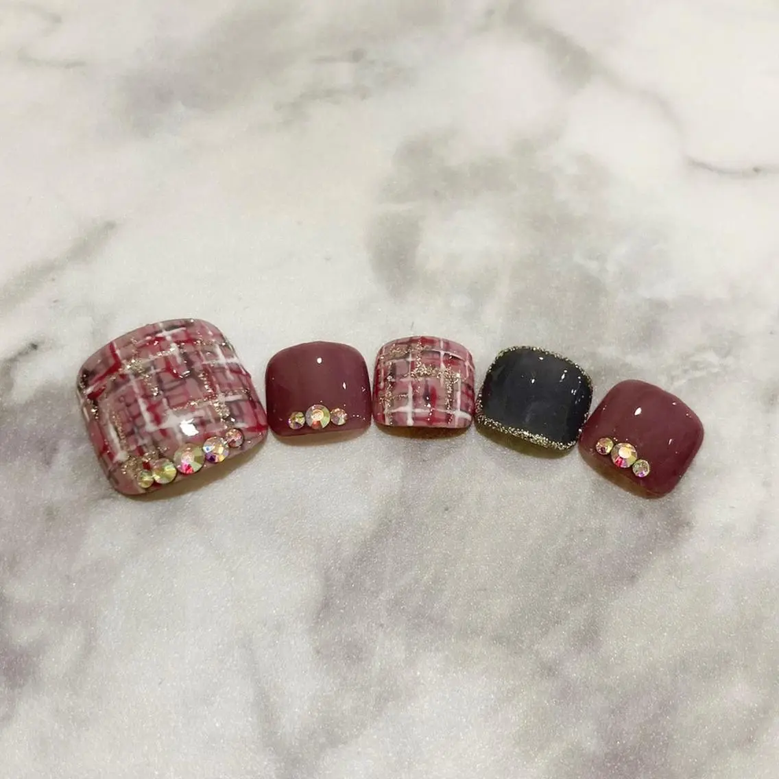 ネイル フットネイル ジェルネイル パラジェル Nail&eye Belire 新宿のネイルデザイン