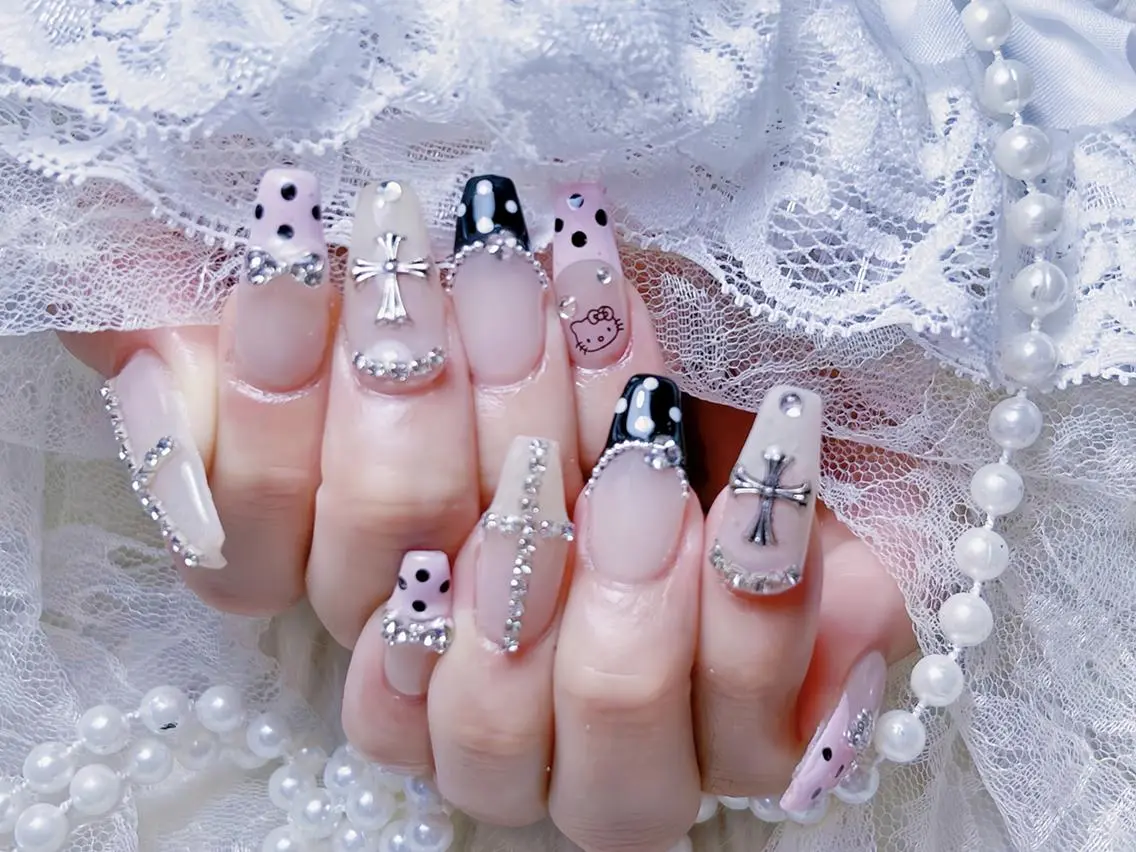 ネイル 🎀Seina 🧚🏻♀️のネイルデザイン