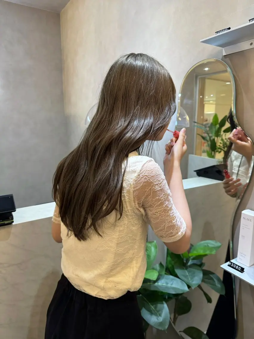 ロング カラー ブリーチ ダブルカラー グレージュ ブリーチなしカラー 韓国ヘア🇰🇷/ 顔周り/松田光里のヘアスタイル