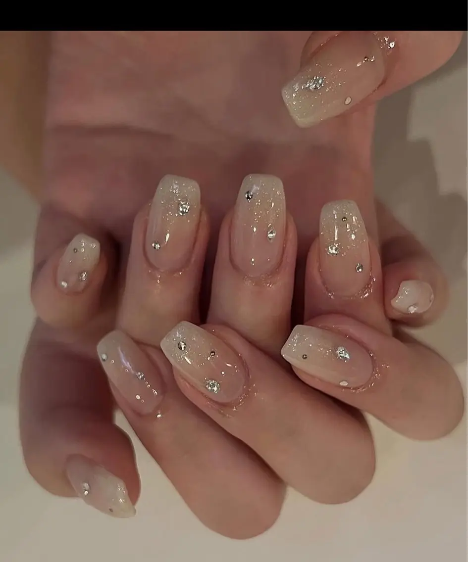 ネイル STUDIO •9のネイルデザイン