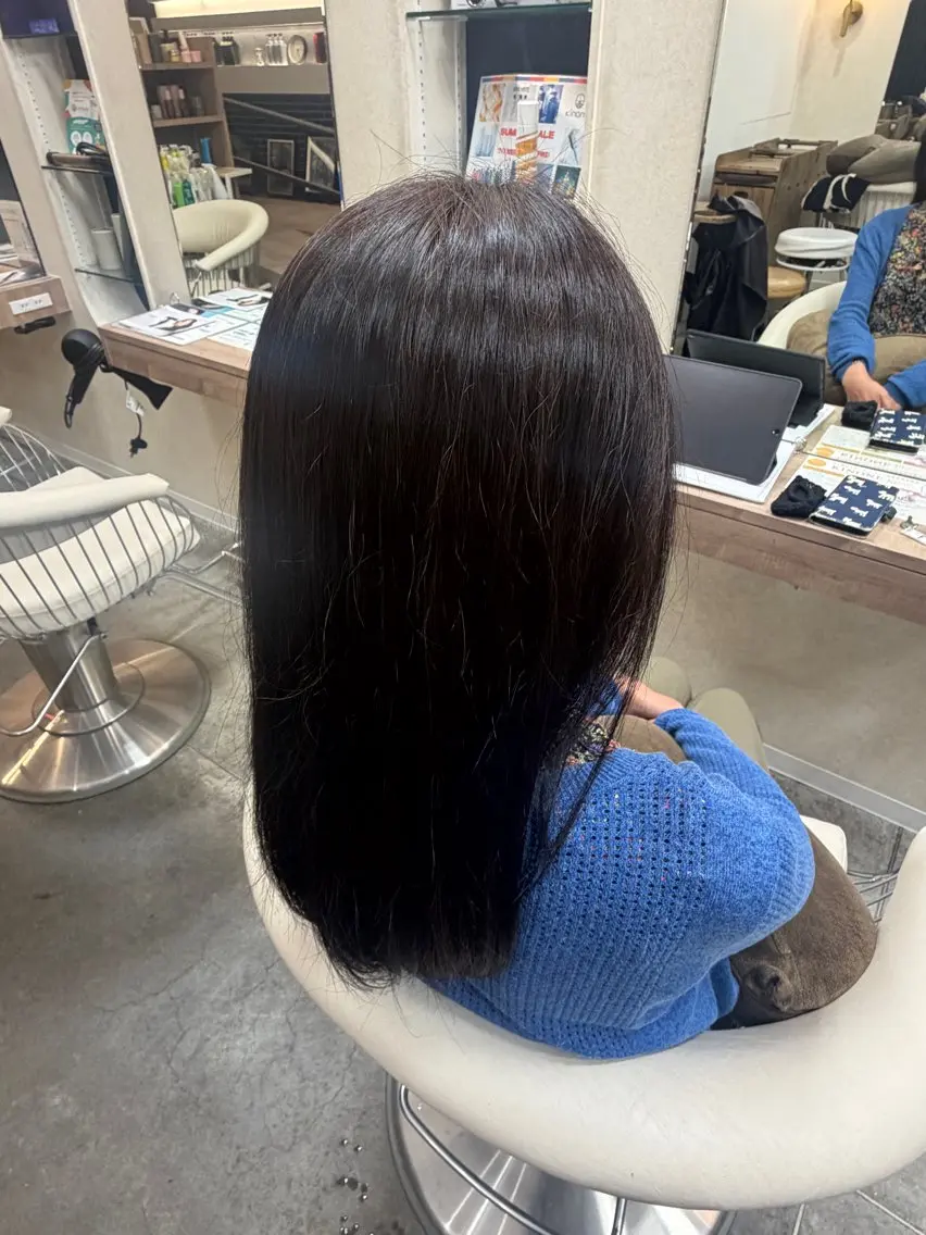 ロング カラー 吉野 紗季のヘアスタイル