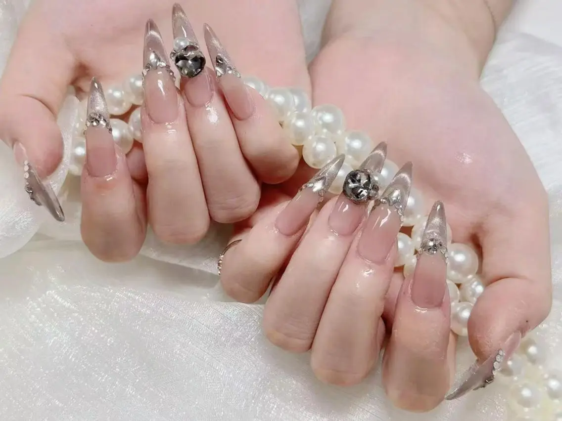 ネイル かすみ ✨のネイルデザイン