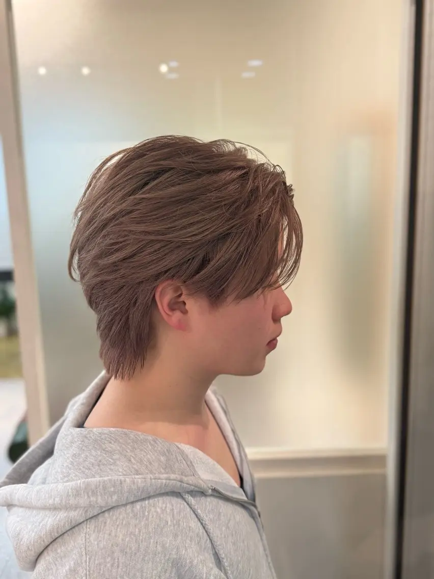 カラー メンズ 有磯 瑠樹のヘアスタイル