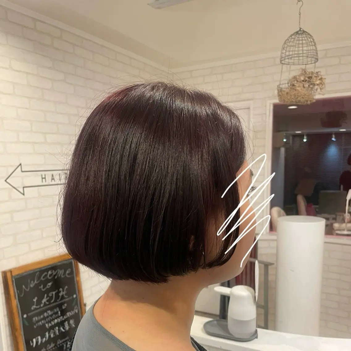 ショート ヘアカラー くろだ ちはるのヘアスタイル