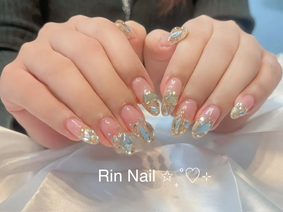 ネイル アートネイル チークネイル ジェルネイル ロングネイル マグネットネイル ハンドネイル Rin Nail 新大久保店のネイルデザイン