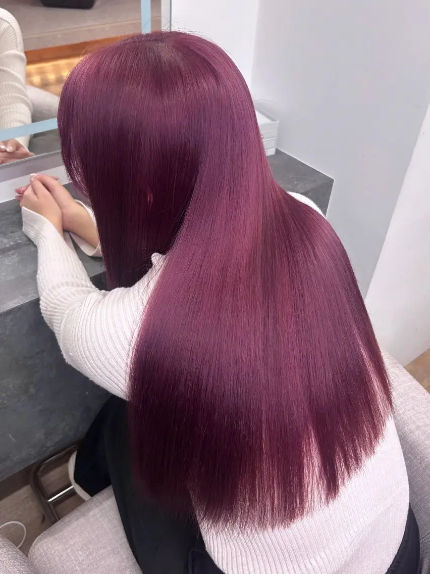 ロング カラー ヘアカラー トリートメント Ayame / ハイトーンカラーのヘアスタイル