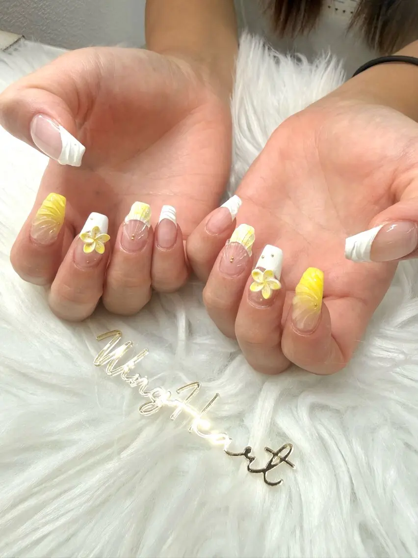 ネイル I. AYUMIのネイルデザイン