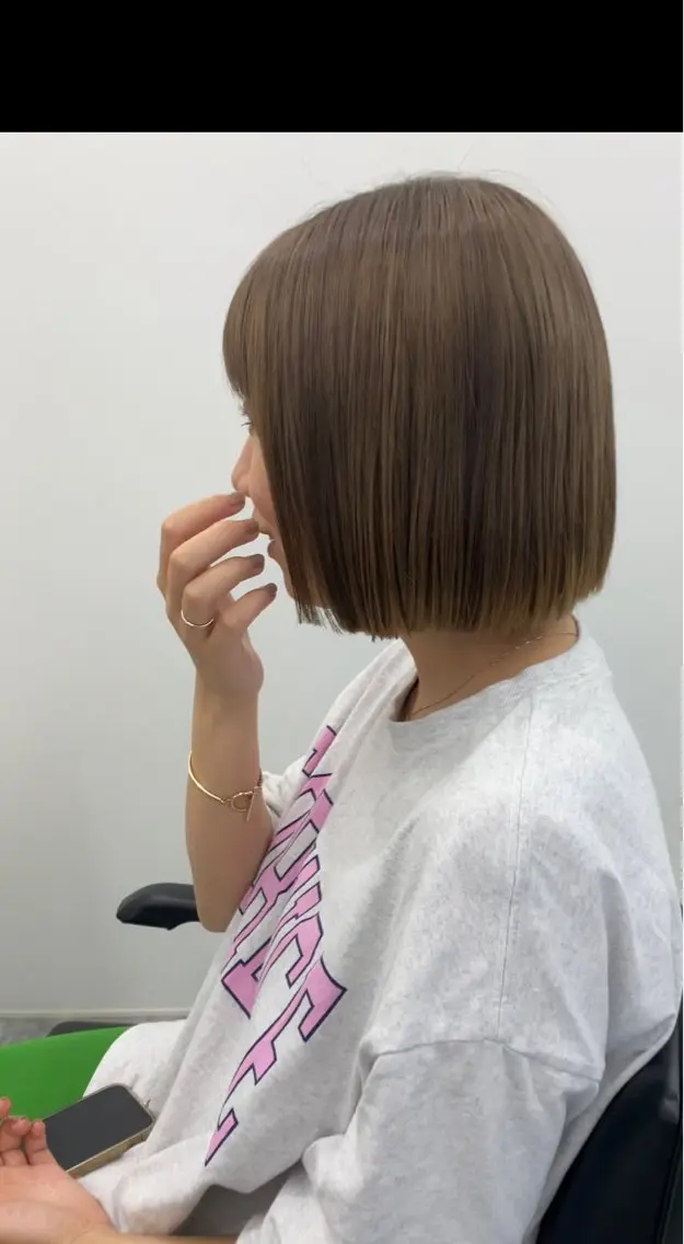 ショート 松林 加菜のヘアスタイル
